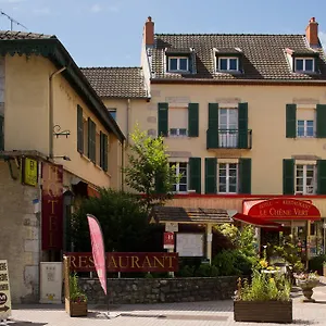 Hotel Logis Hotel-restaurant Le Chene